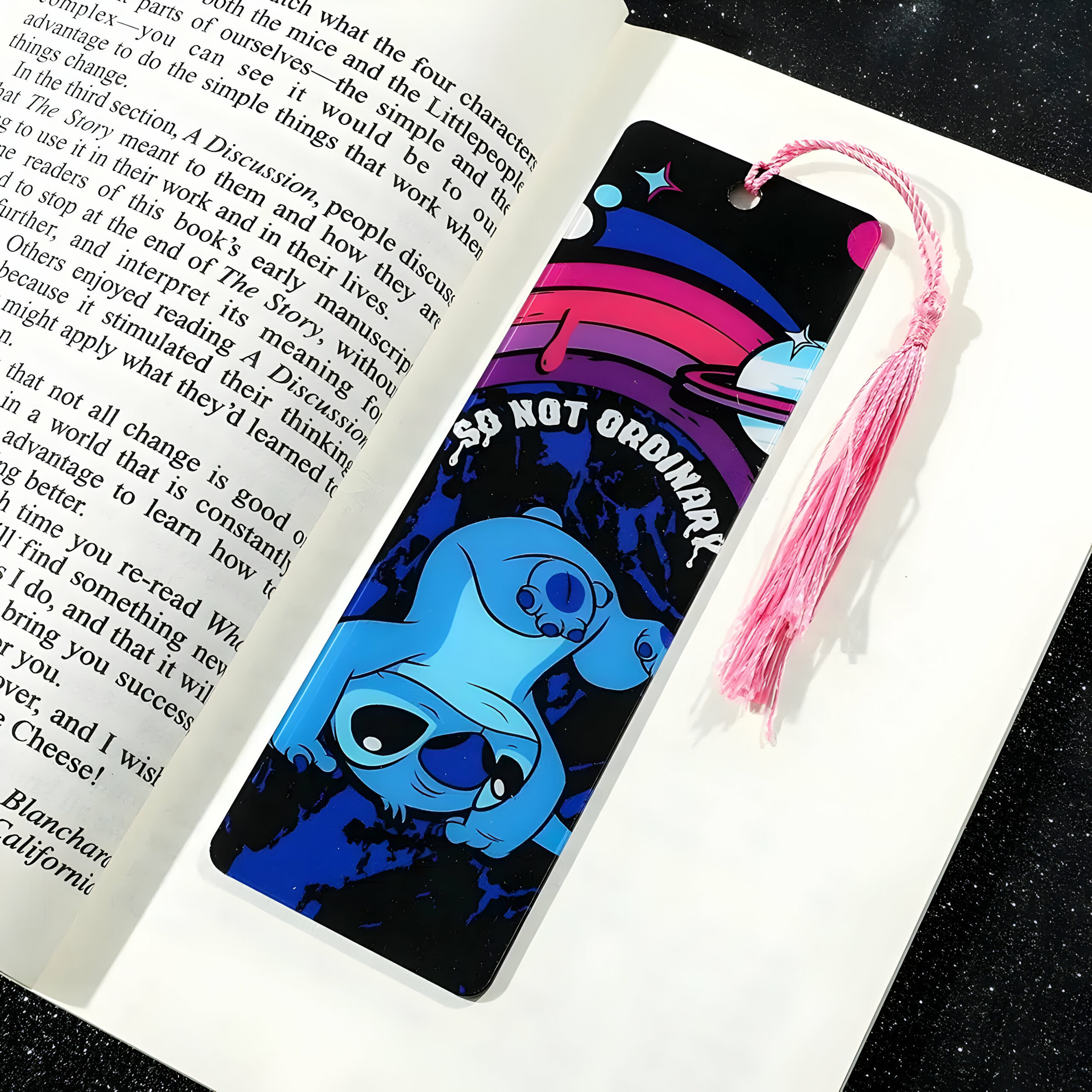 Marque-page Stitch en acrylique 15x5cm pour livres – Image 5