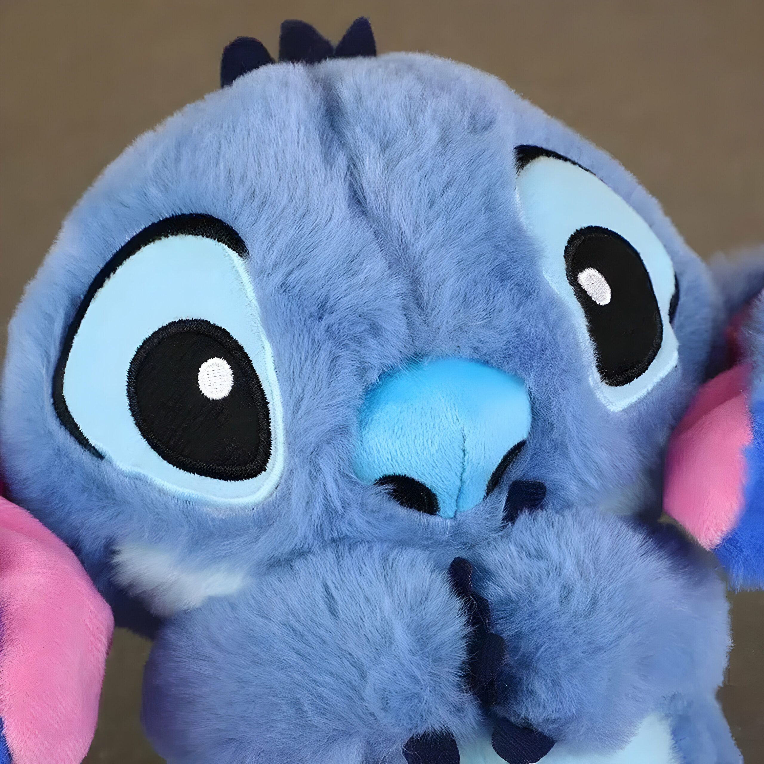 Stitch Disney en peluche lumineuse 20cm – Image 5