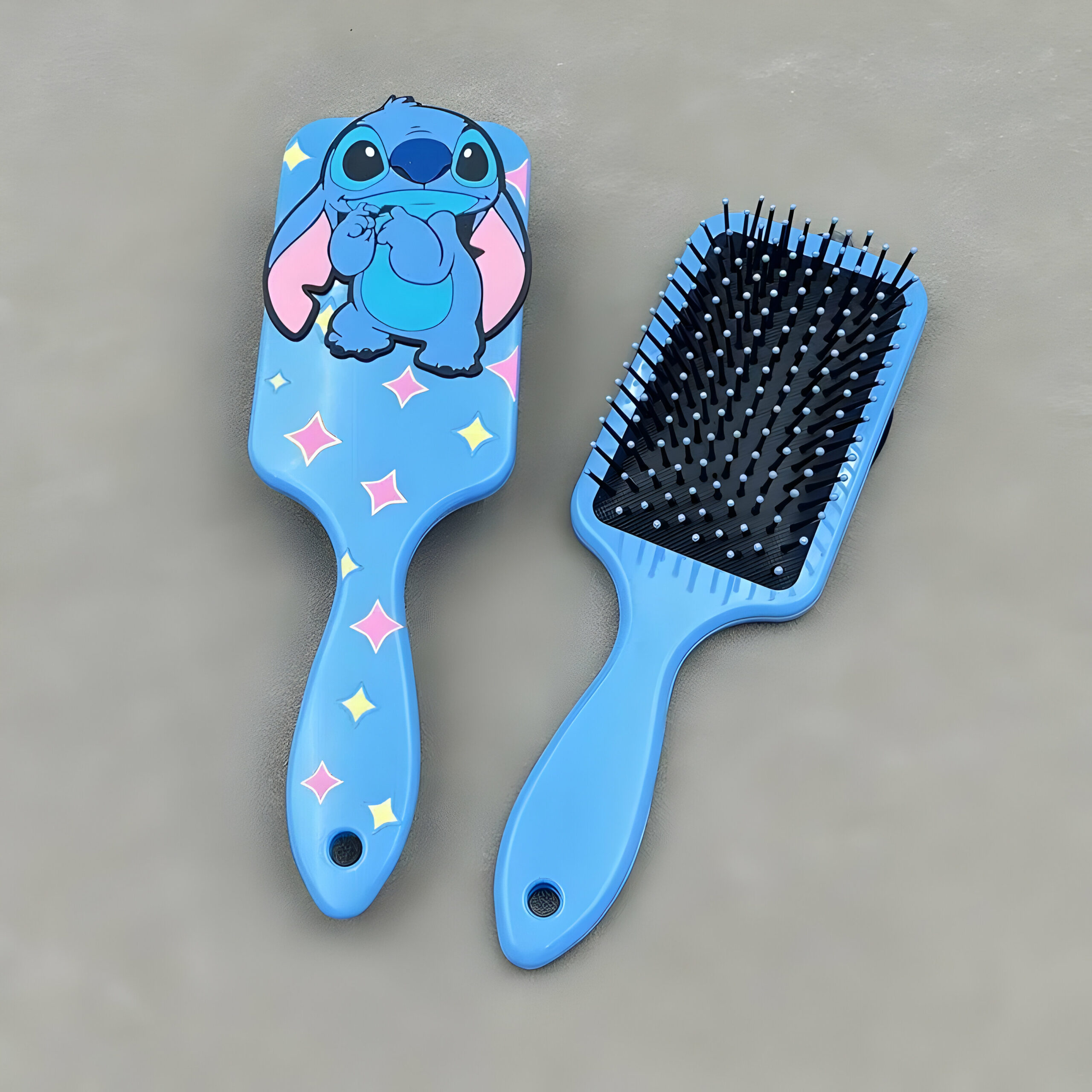 Brosse à cheveux Disney Stitch en plastique – Image 4