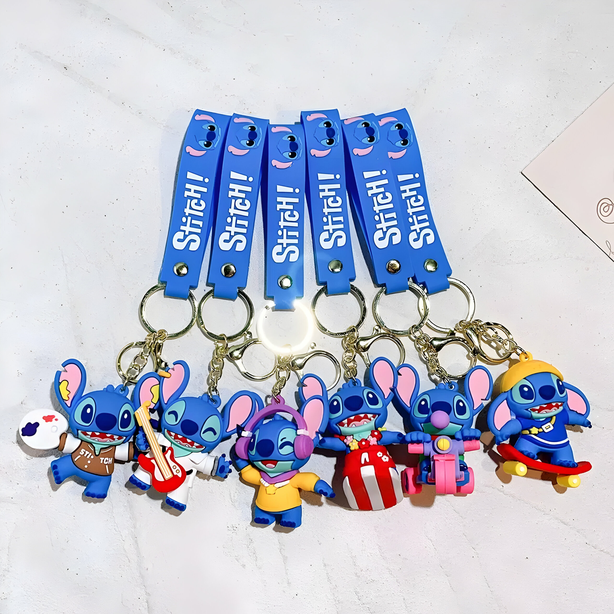Porte-clé Stitch en plastique – Image 2