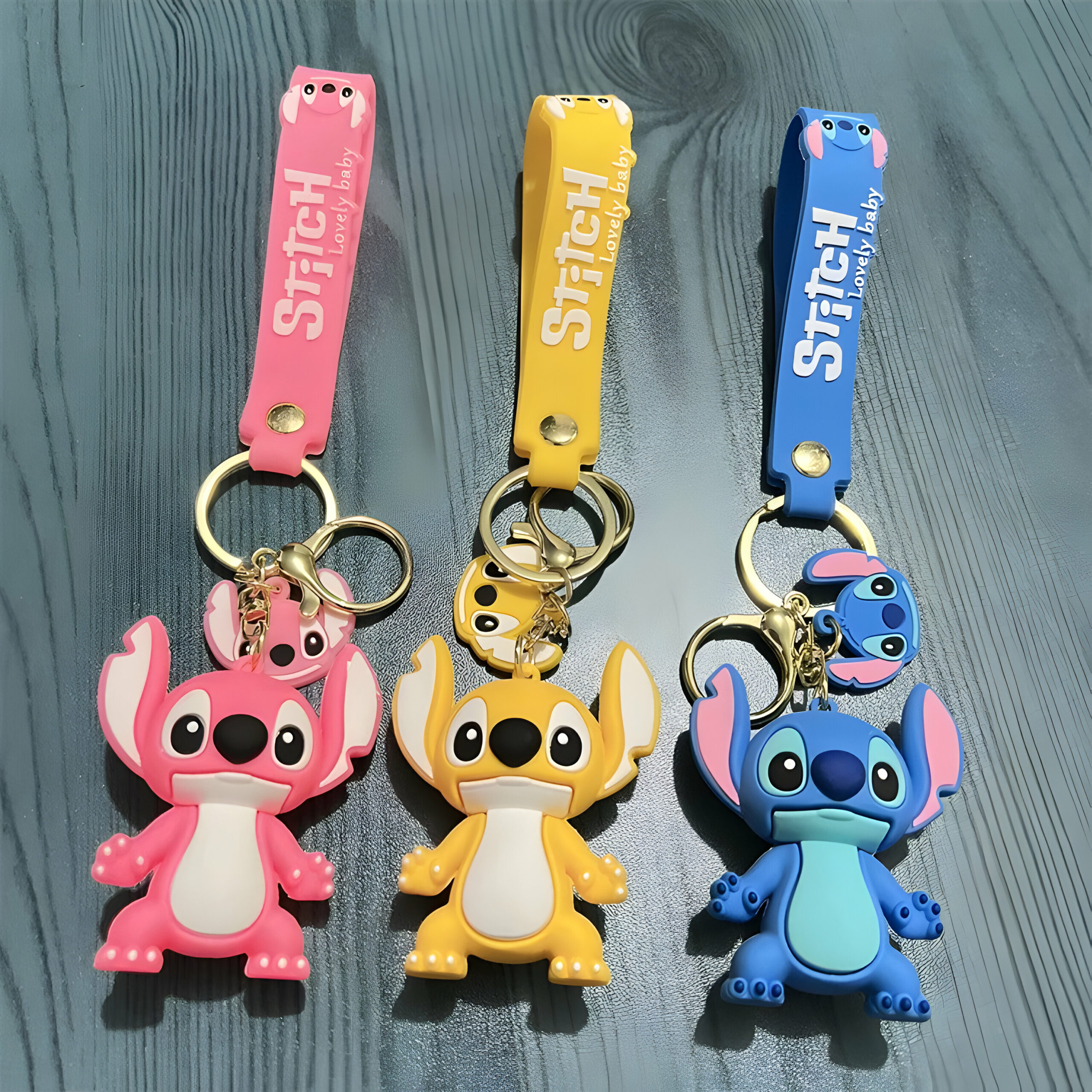 Porte-clés Stitch en plastique modèle coloré – Image 2