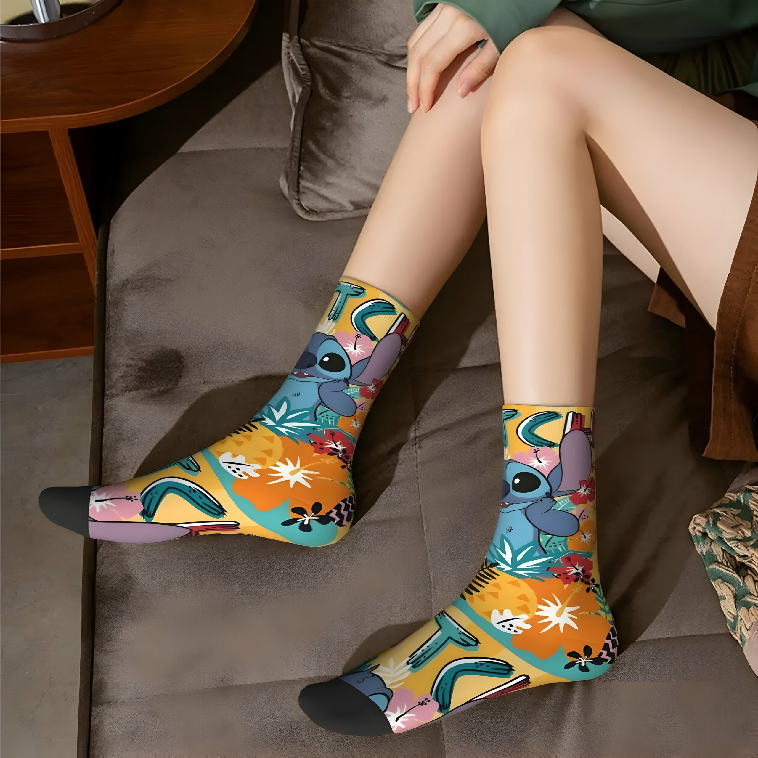 Chaussettes Stitch motif tropical – Image 4