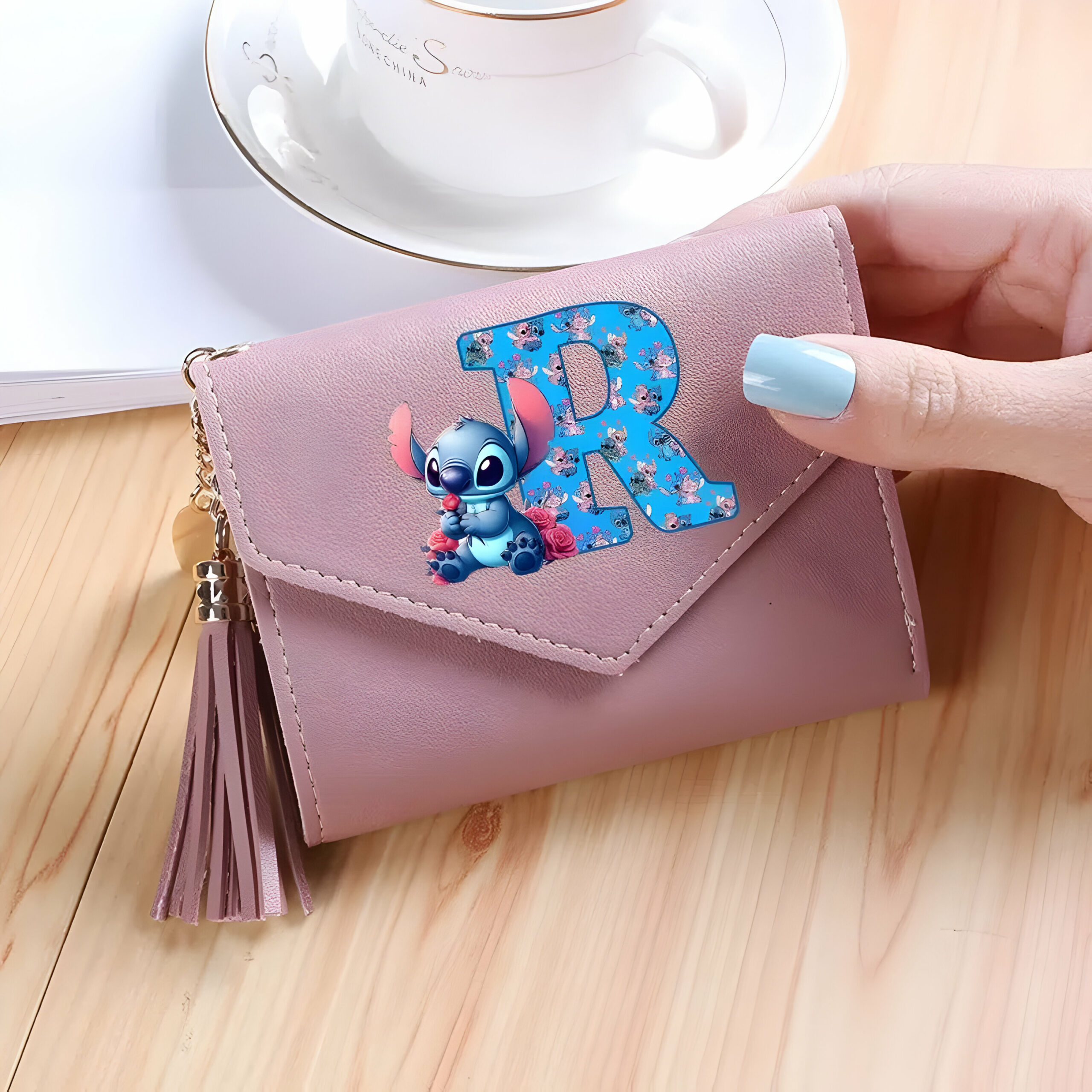 Porte-monnaie carré Stitch en simili cuir, modèle lettre – Image 7