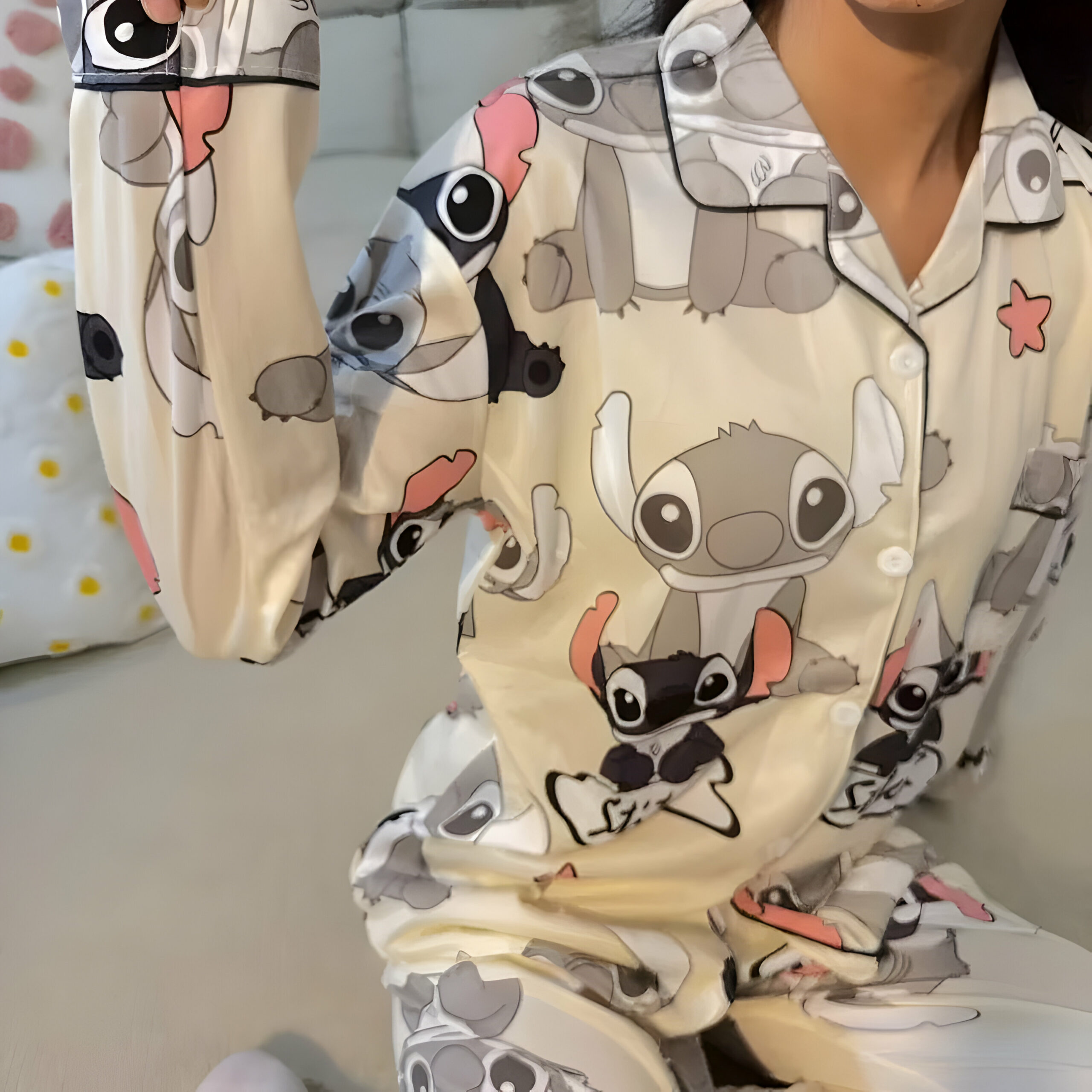 Pyjama Stitch 2 pièces beige – Image 5