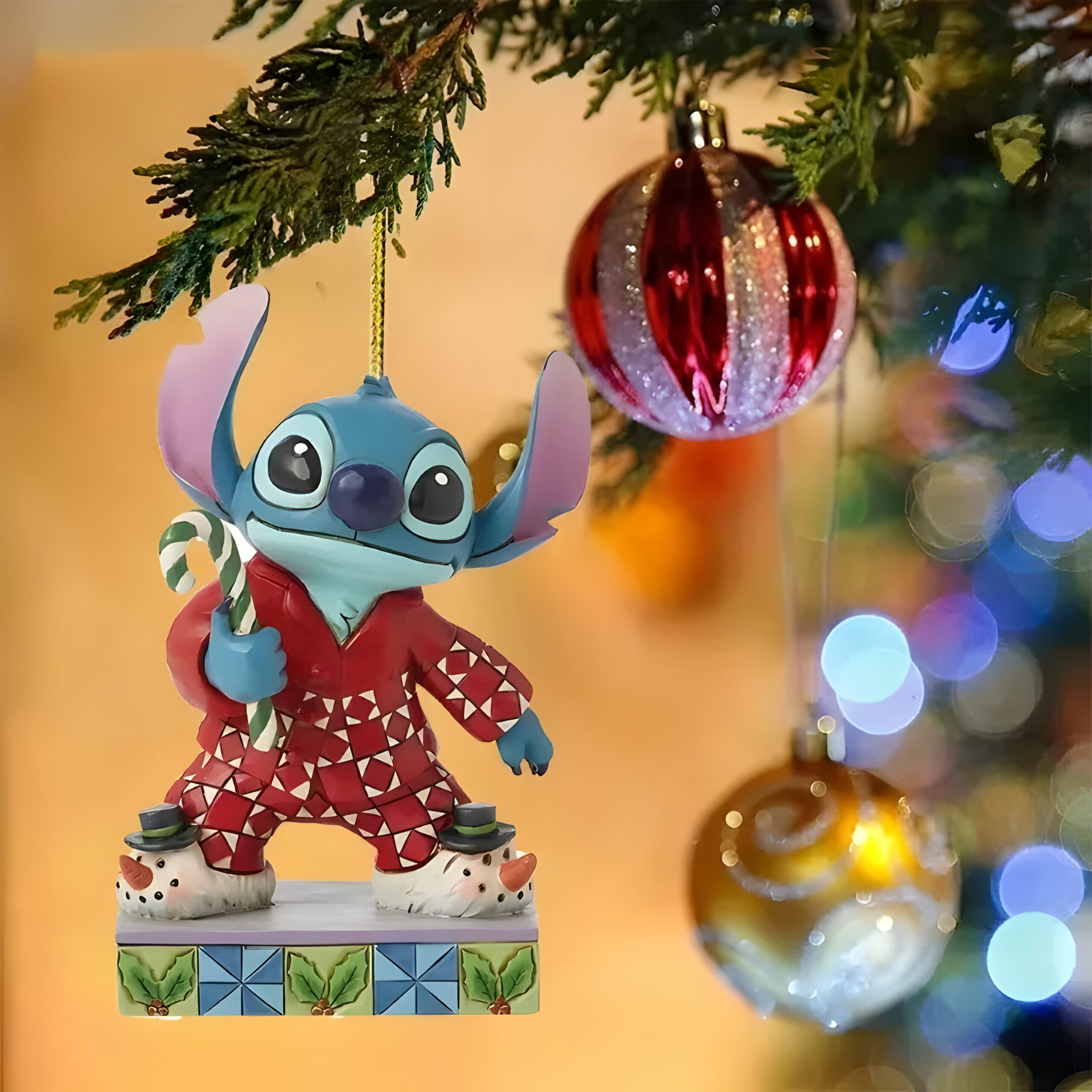 Boule de Noël Stitch 2D en Plastique 10cm – Image 5
